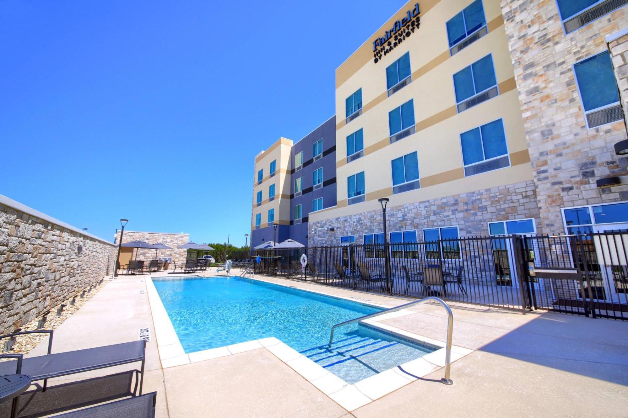 Fairfield Inn & Suites By Marriott Dallas Cedar Hill Ngoại thất bức ảnh